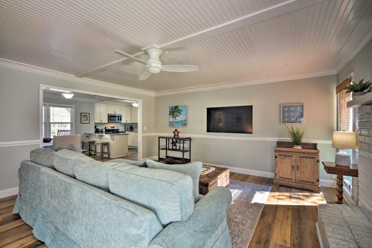 Charming House With Patio, 3 Half Mi To Beach! Charleston Bagian luar foto