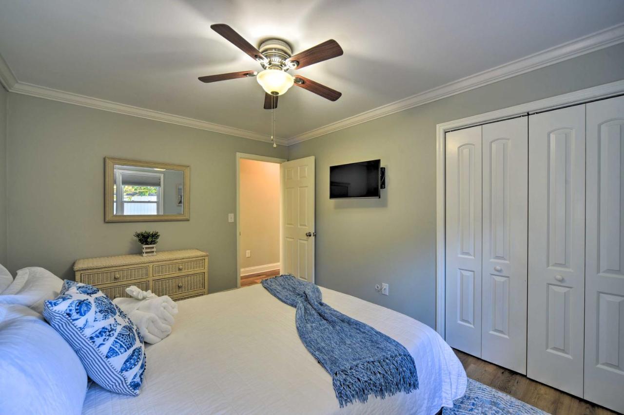 Charming House With Patio, 3 Half Mi To Beach! Charleston Bagian luar foto