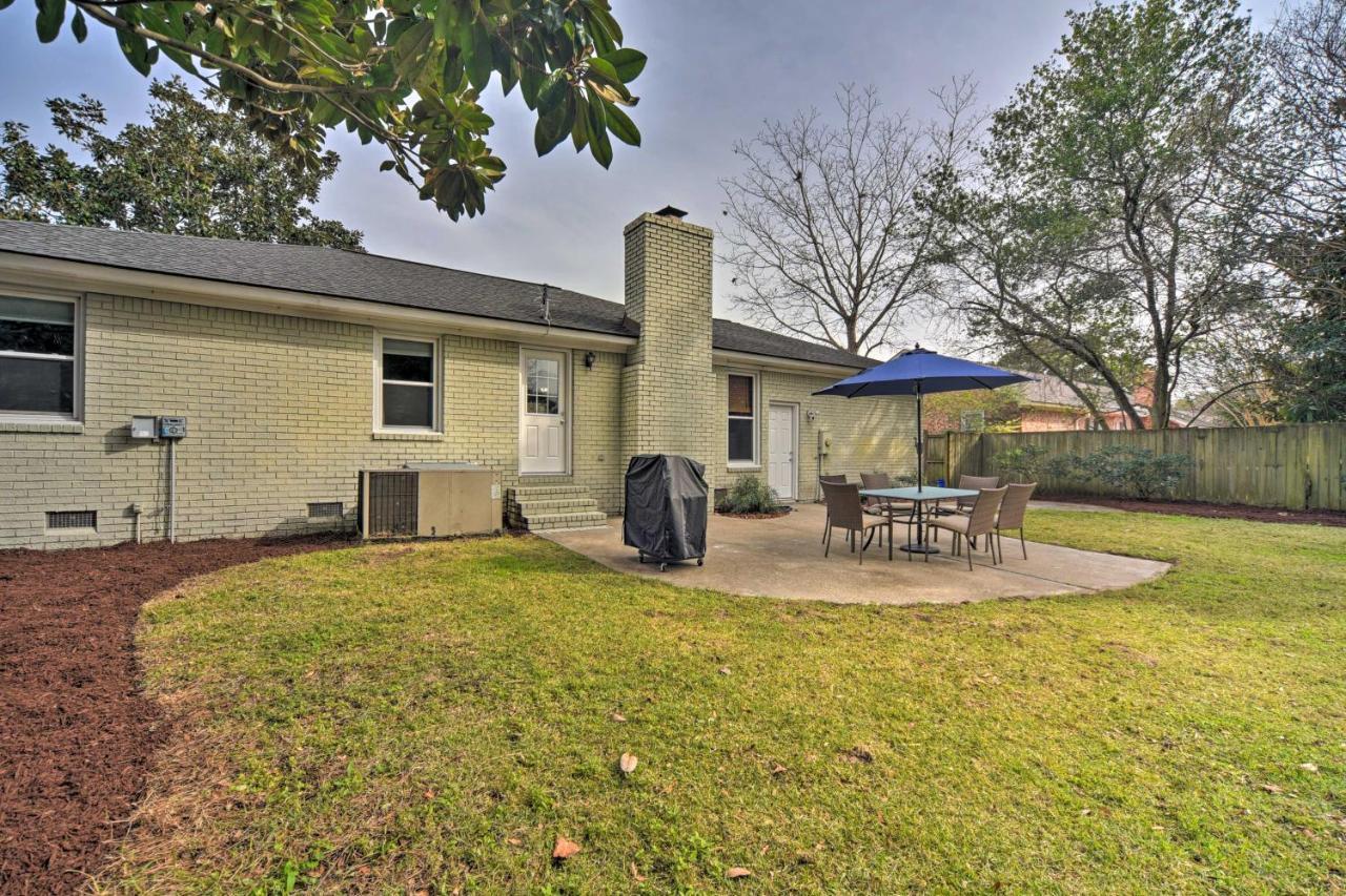 Charming House With Patio, 3 Half Mi To Beach! Charleston Bagian luar foto